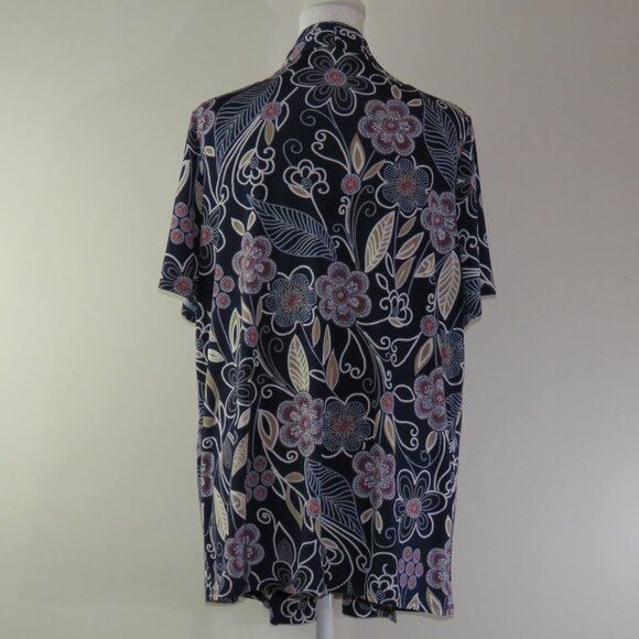 Lavish Short Sleeve Layered Navy Tank & Textured Floral Overlay Top Size XL - Picture 5 of 7